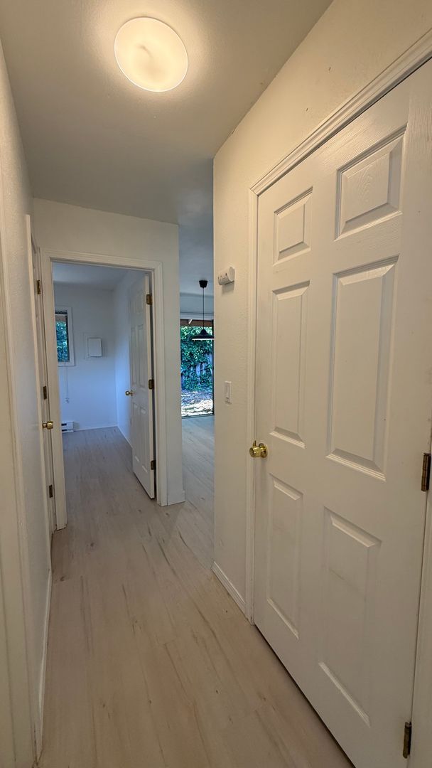 Building Photo - Great Duplex 2bd 2bath Big yard, Parking, ...