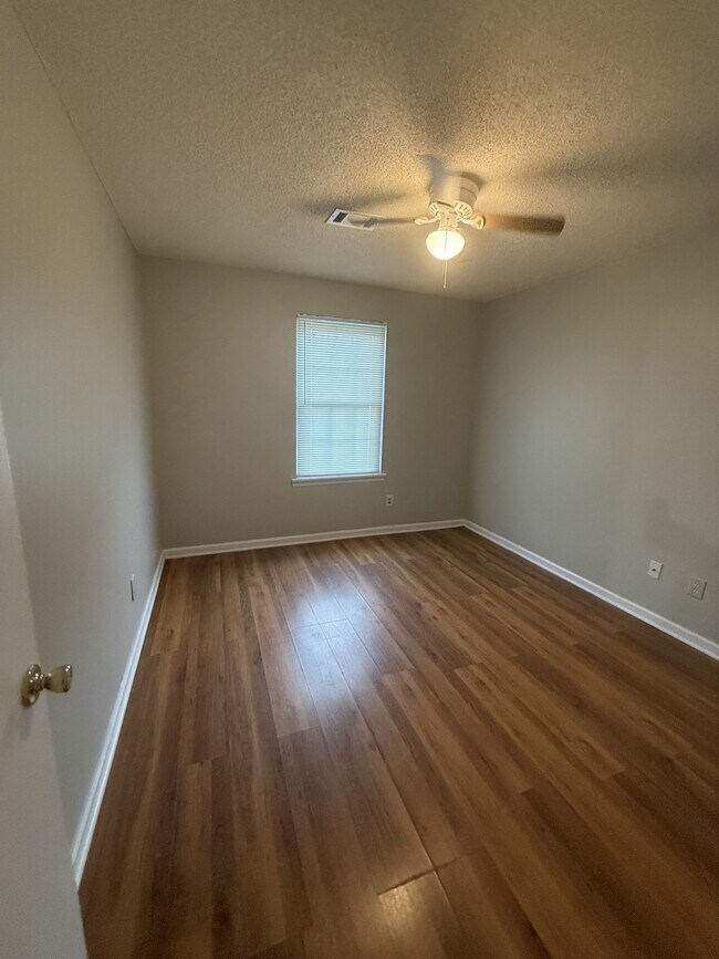 Building Photo - 109 Mauldon Ct