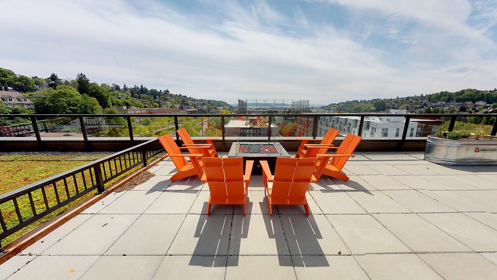 Building Photo - Crane Interbay Apartments