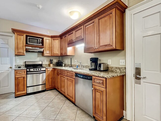 Building Photo - 209 W Bolton St