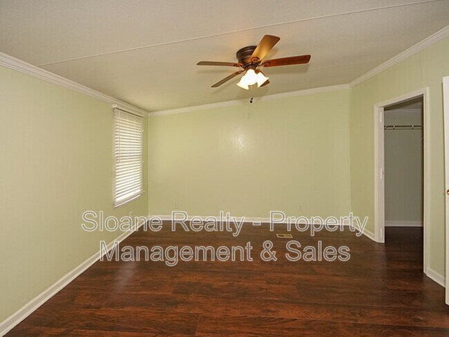 Building Photo - 3184 Sanders Rd
