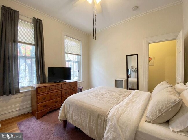 Building Photo - 2030 N Gratz St