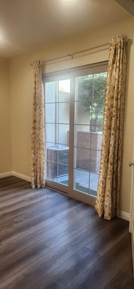 Building Photo - 238 Marquette Ave