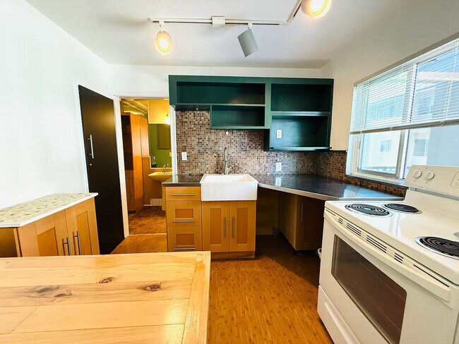 Building Photo - 220 Atlantic Ave