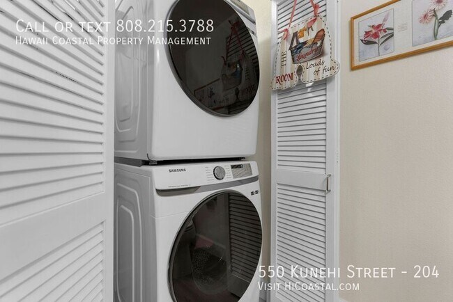 Building Photo - 550 Kunehi St