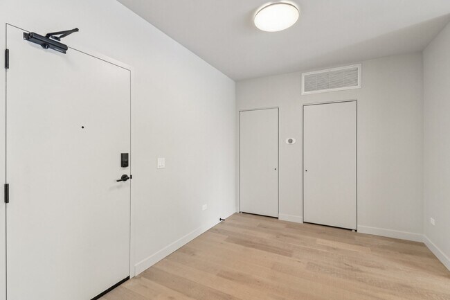 Building Photo - 1706 Sherman Ave
