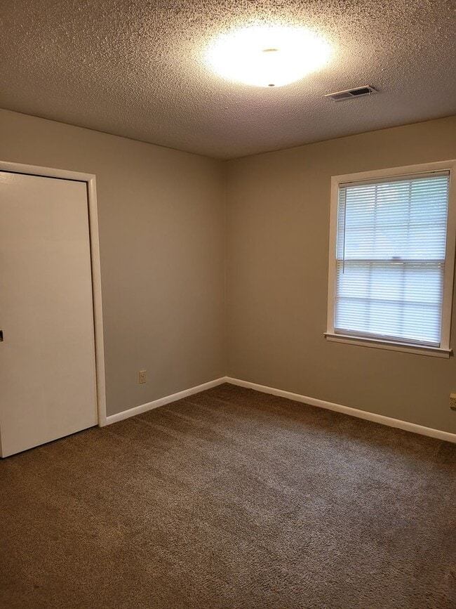 Building Photo - Decatur