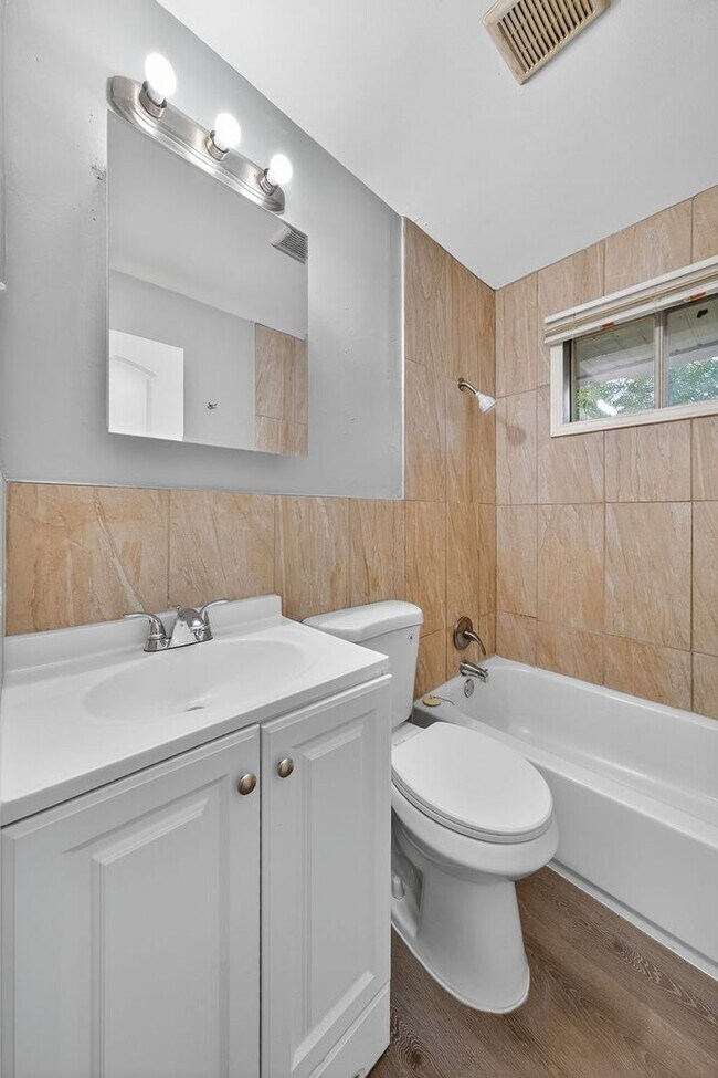Building Photo - Section 8 Welcome