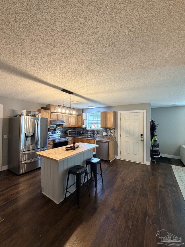 Building Photo - 5877 Tryton Cir