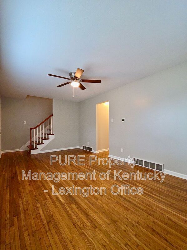 Building Photo - 2216 Winterberry Dr