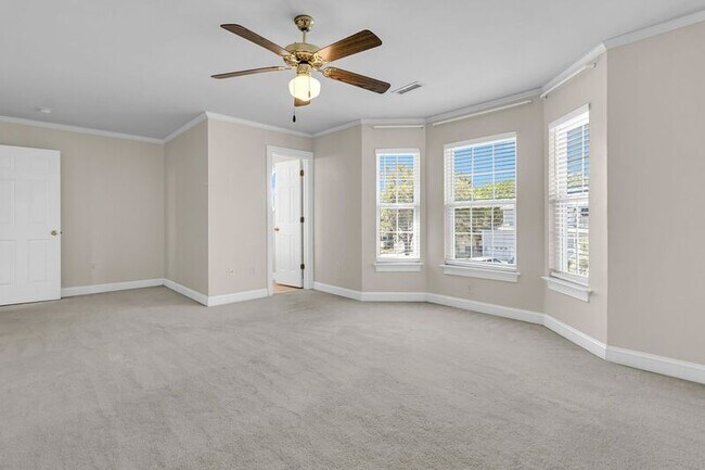 Building Photo - 1574 Ocean Neighbors Blvd