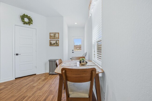 Building Photo - 15307 Oceanus Dr