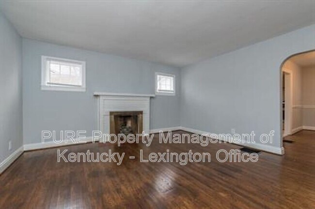 Building Photo - 200 Floral Park