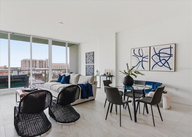 Building Photo - 777 3rd Ave N