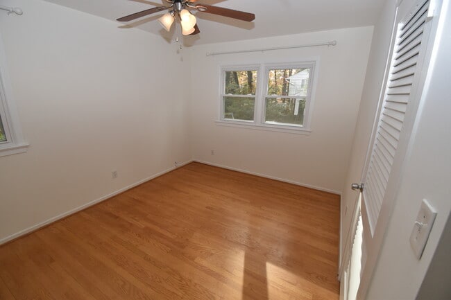 Building Photo - Shelby Lane