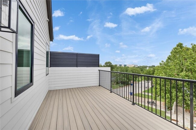 Building Photo - 1937 E 38th 1/2 St