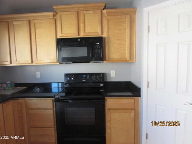 Building Photo - 22212 W Tonto St