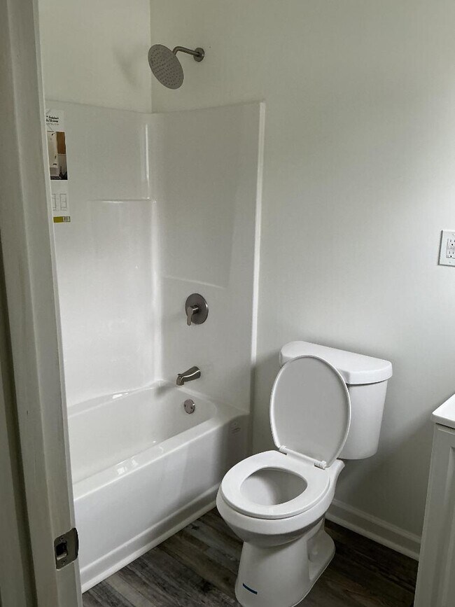 Building Photo - 2 Smith Rd