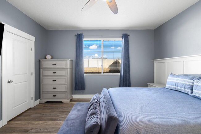 Building Photo - 9030 W Bowie St