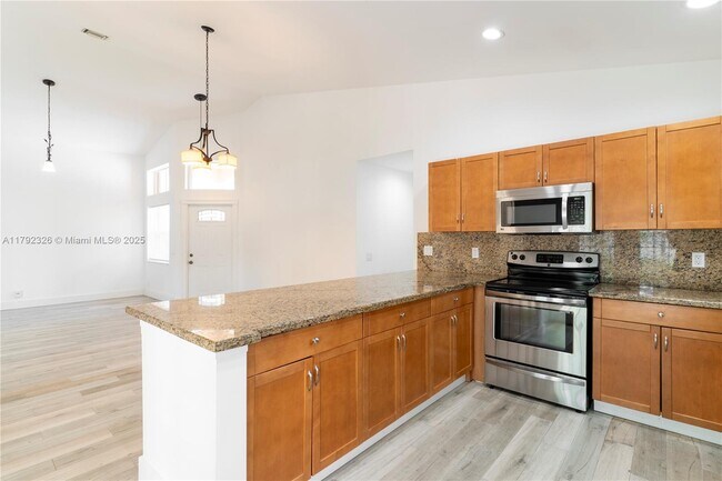 Building Photo - 719 Stanton Dr