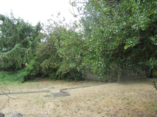 Building Photo - 2 br, 1 bath House - 435 Windsor Way NE