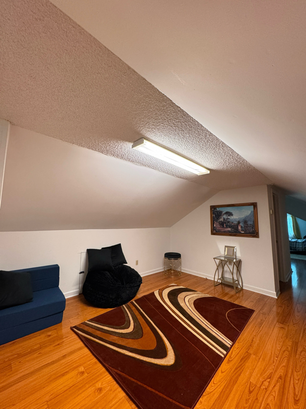 Building Photo - 2221 Wallington Dr