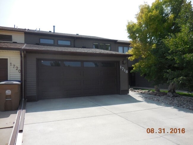 Primary Photo - 1718 Palmer Dr
