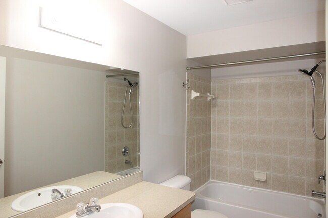 Building Photo - 791 Addington Ln