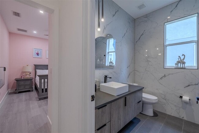 Building Photo - 8117 Hampton Glen Dr