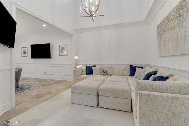 Building Photo - 10213 S Silver Palm Dr