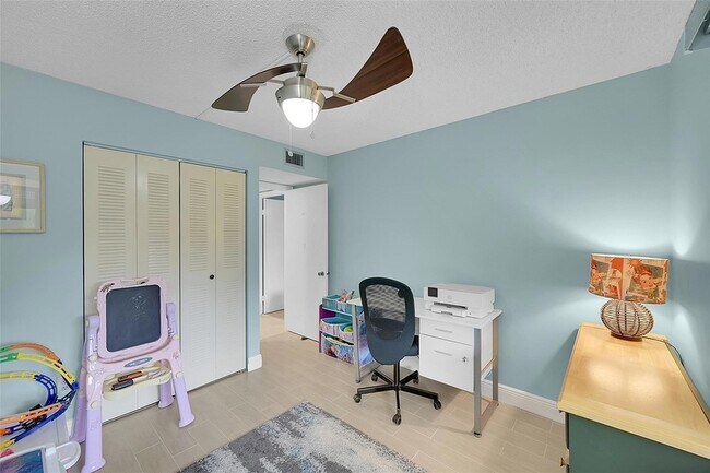 Building Photo - 9369 S Belfort Cir