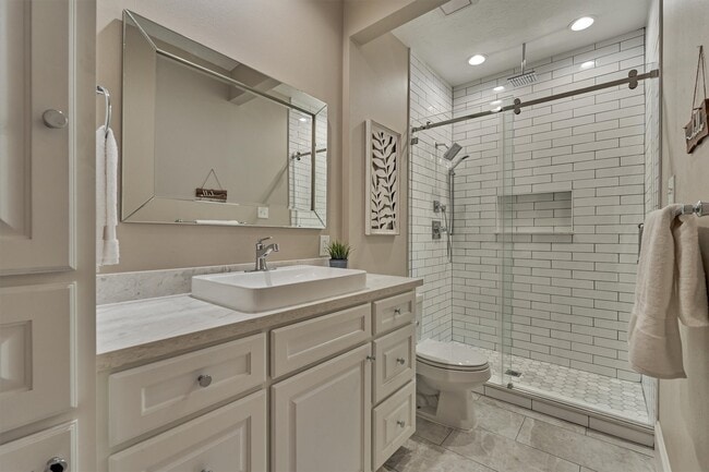 Building Photo - 87 W Honey Grove Pl