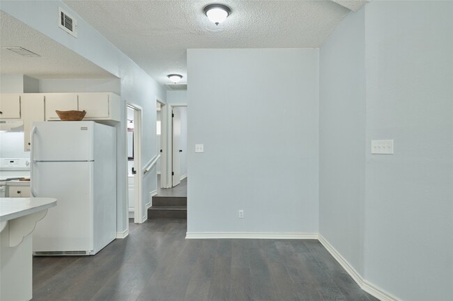 Building Photo - 21 Harbour Ln