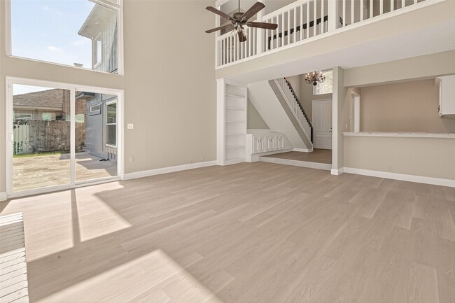 Building Photo - 1709 Coles Farm Dr