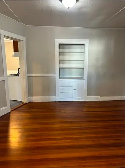 Building Photo - 598 Hyde Park Ave