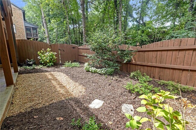 Building Photo - 2614 Long Pointe