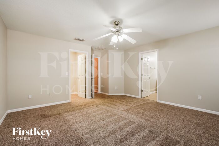 Building Photo - 213 Bella Rosa Cir