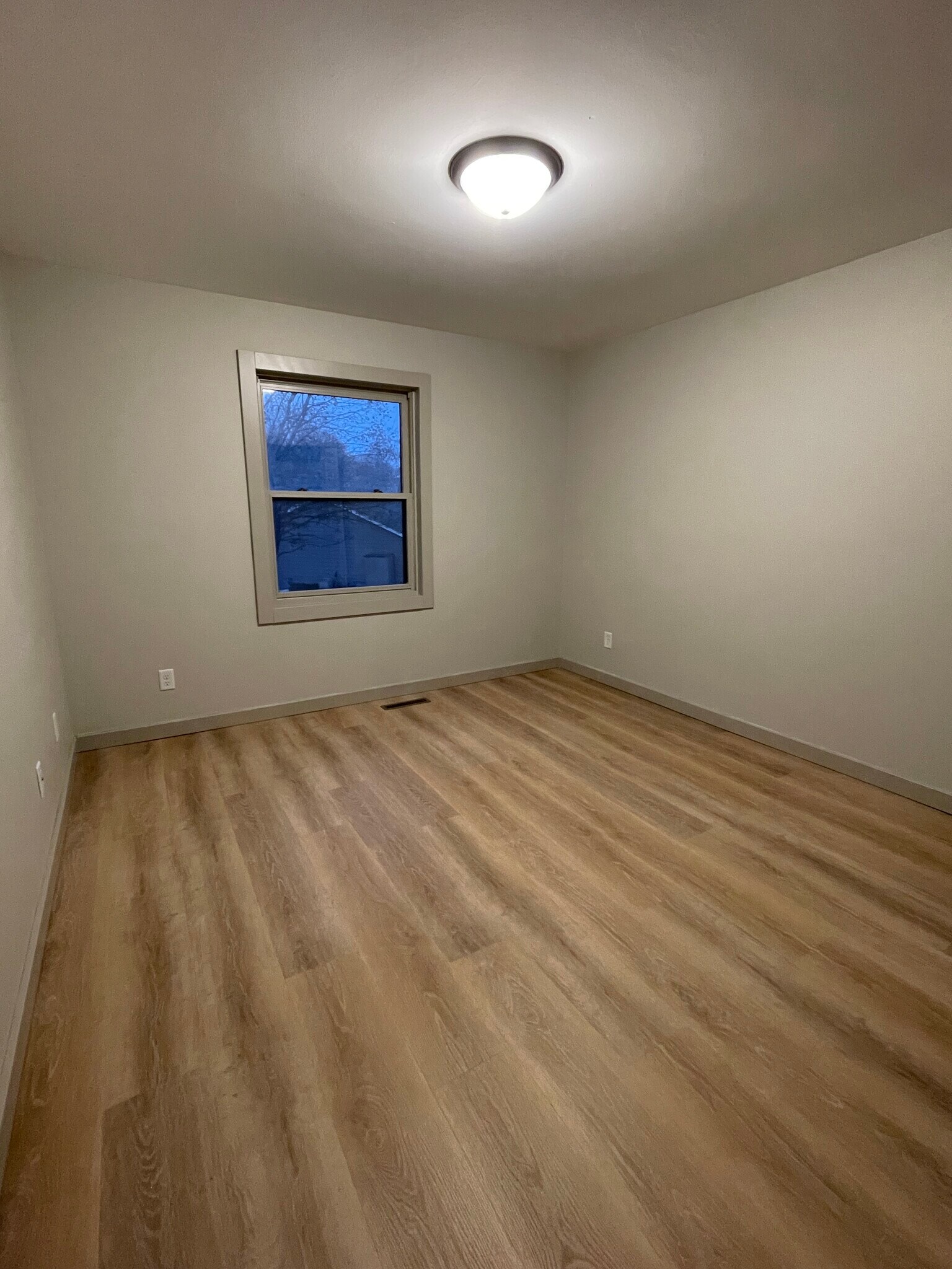 Building Photo - 2931 King James Way