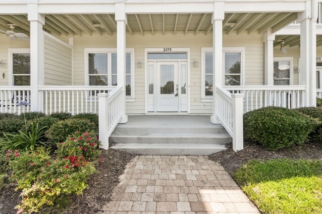 Building Photo - Cape Sound Condo