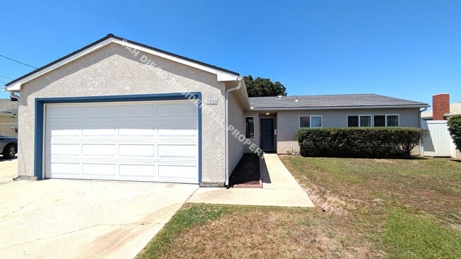 Primary Photo - Spacious 3-Bedroom, 2-Bath Home Near the B...