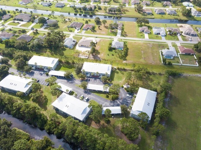 Building Photo - 8151 Memory Ln