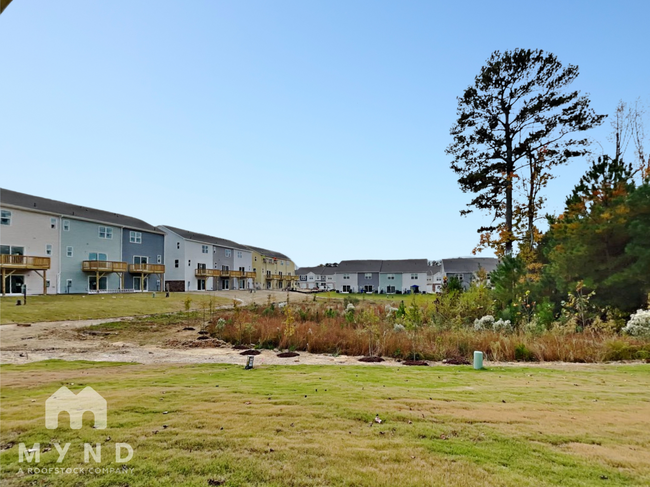 Building Photo - 6924 Woodland Stream Pl