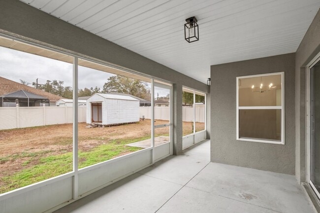 Building Photo - 8511 SE 158th Pl