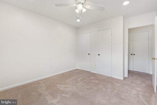 Building Photo - 3881 Persimmon Cir