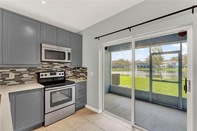 Building Photo - Dream Townhome is Beautiful Sanford Florida