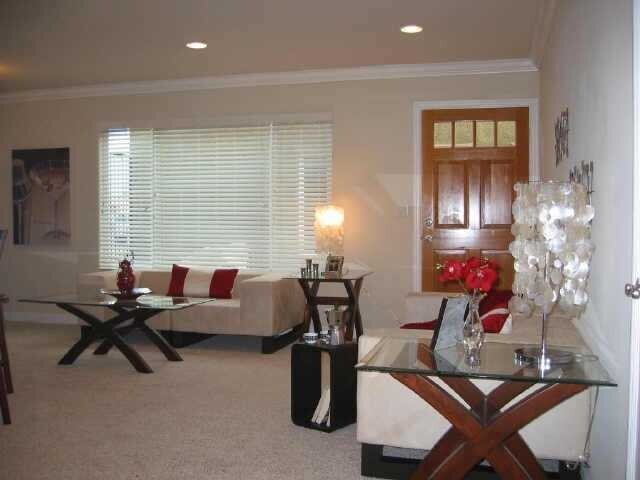 Building Photo - Beautiful upscale top floor 1 bedroom & 1 bath open concept condo - bright end unit with one rese...
