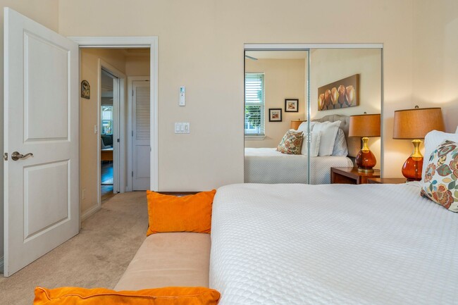 Building Photo - Beautiful Fully Furnished, 3 Bed/2 Bath Kai Ani Village Townhome