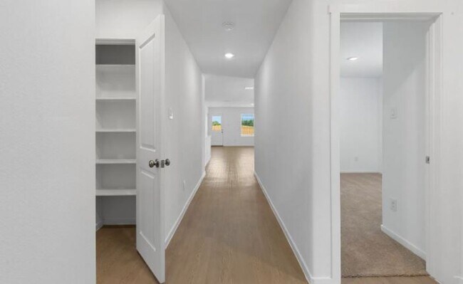 Building Photo - 4-Bedroom Home for Rent in Hidden Meadows