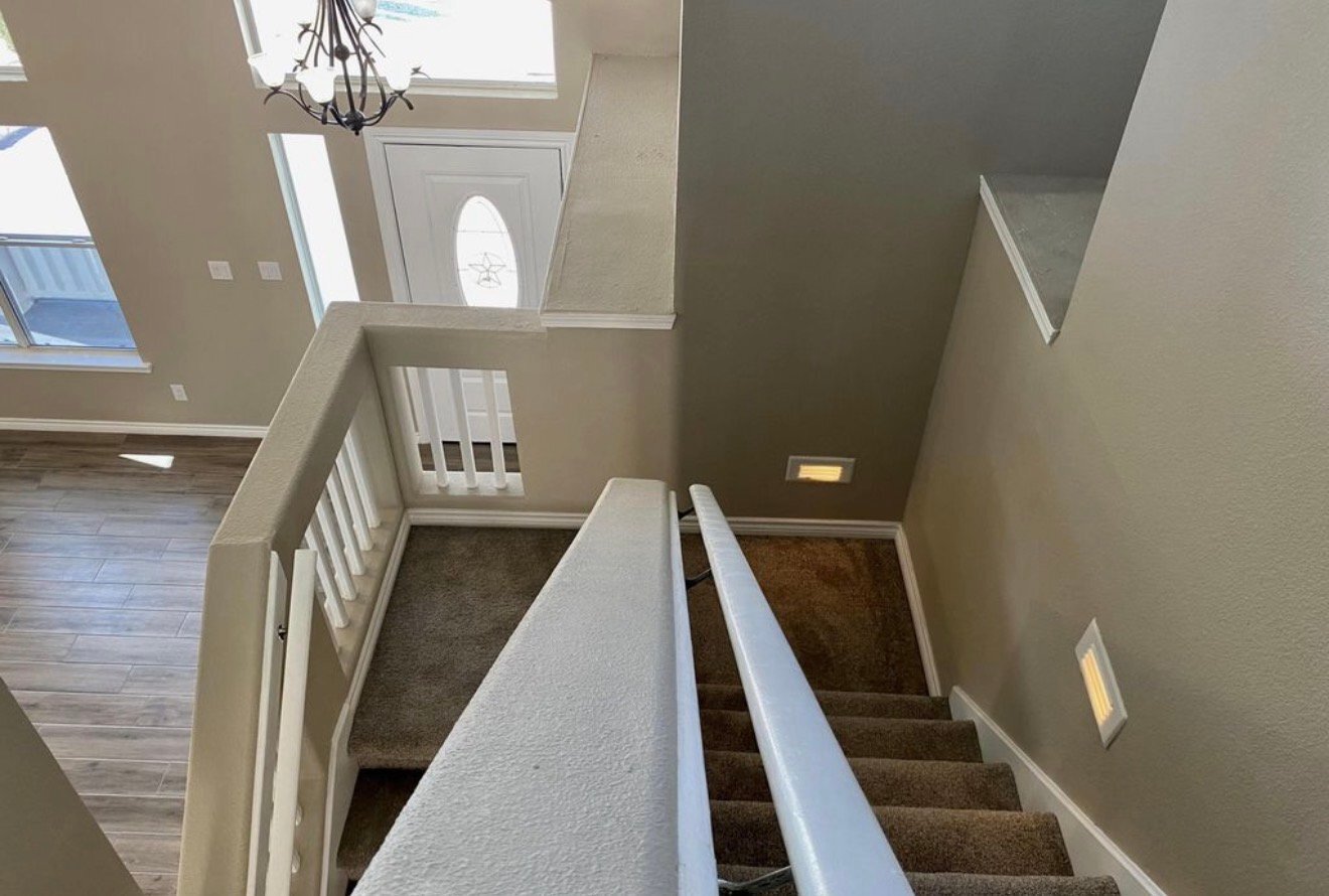 Building Photo - 753 Desert Star Dr