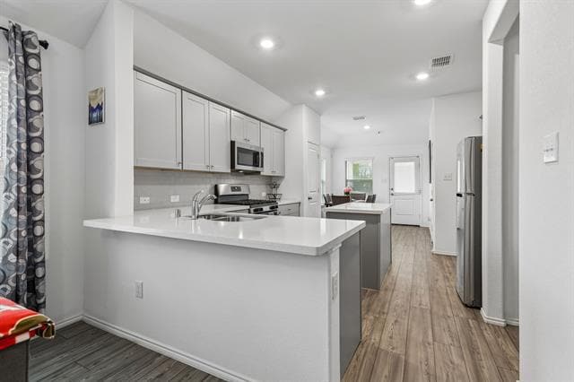 Building Photo - 4001 Fairmont Ln